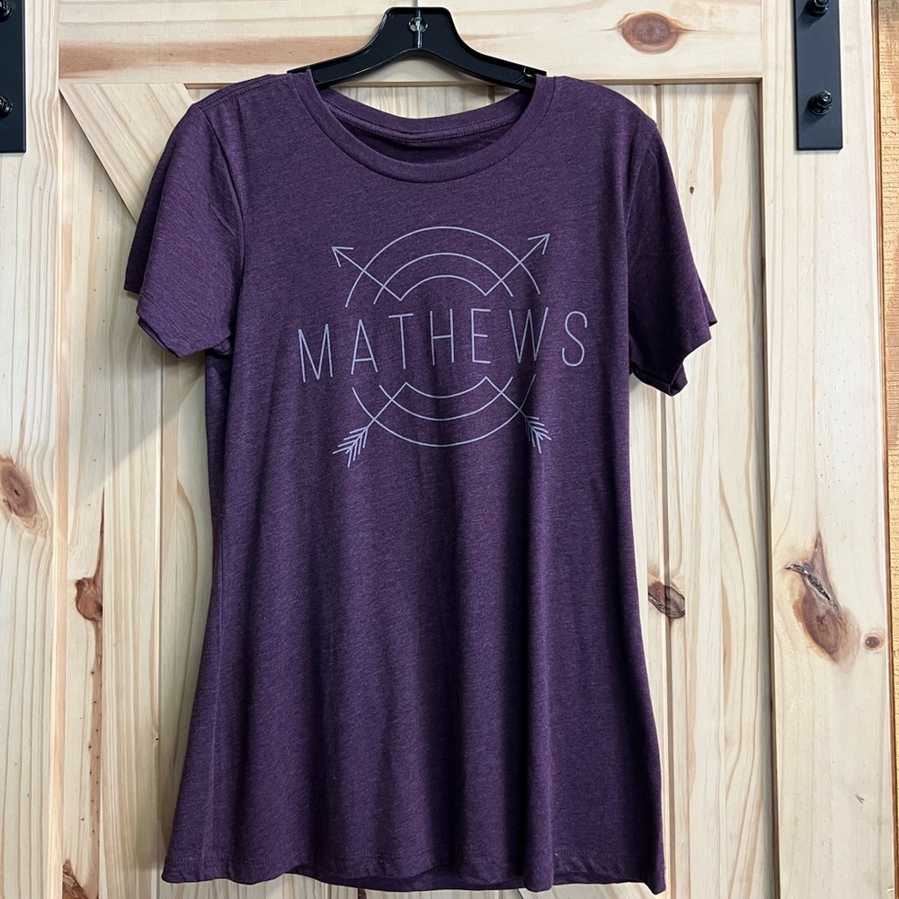 NWT Women’s Mathews Archery Tshirt Large